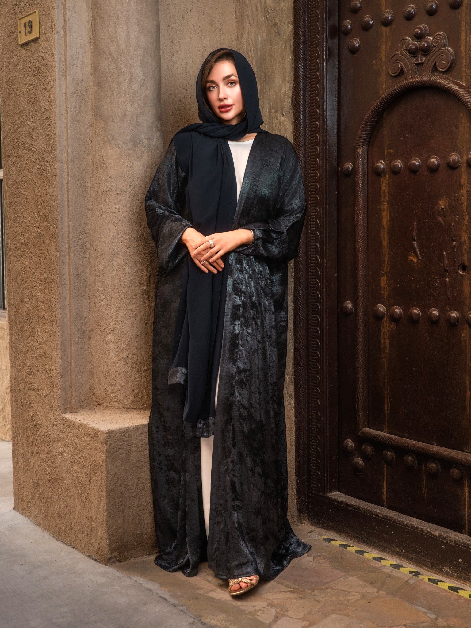 The Elegance of Black Abayas: A Guide